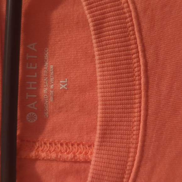 Athleta Sweatshirt - Picture 2 of 4